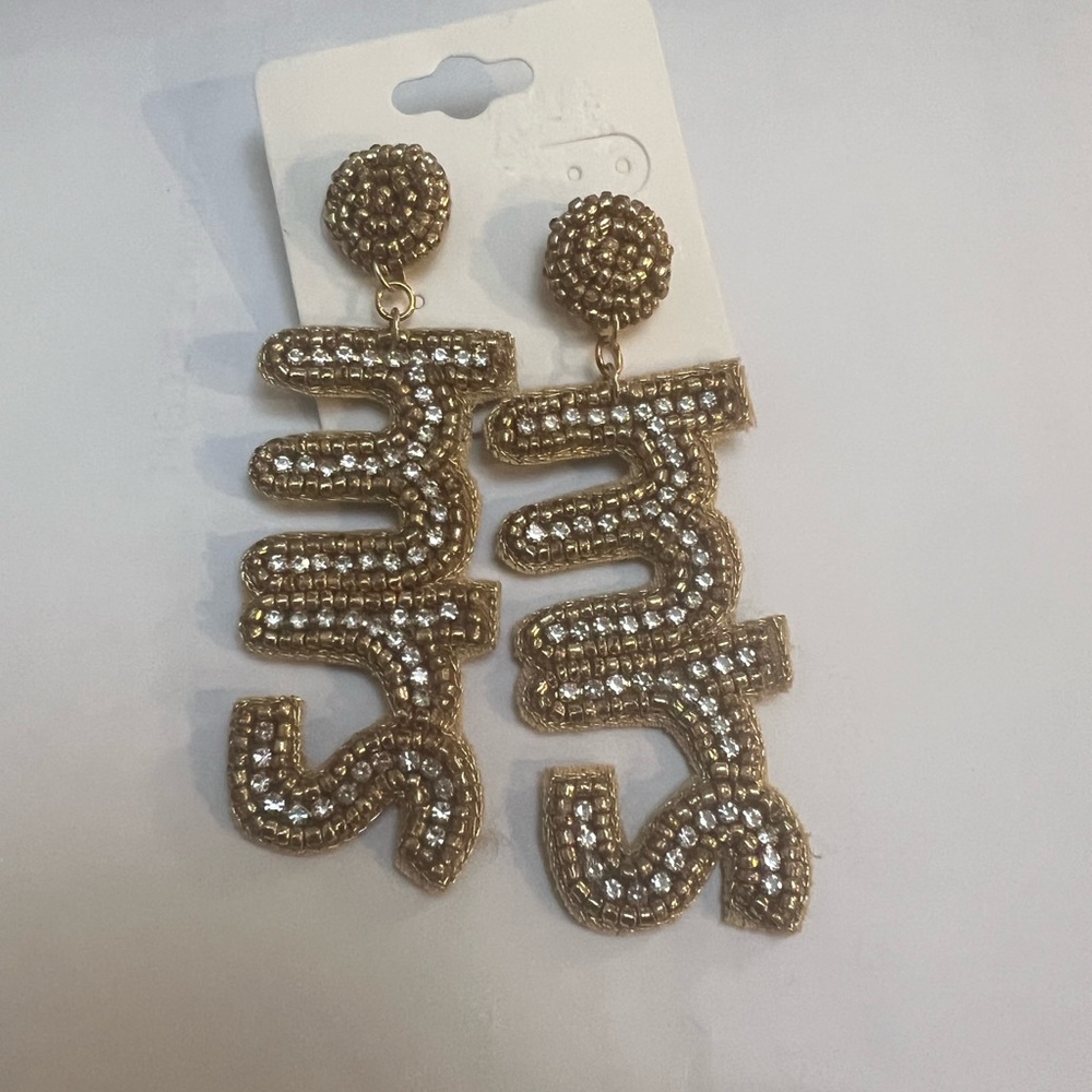 mrs beaded earrings great condition